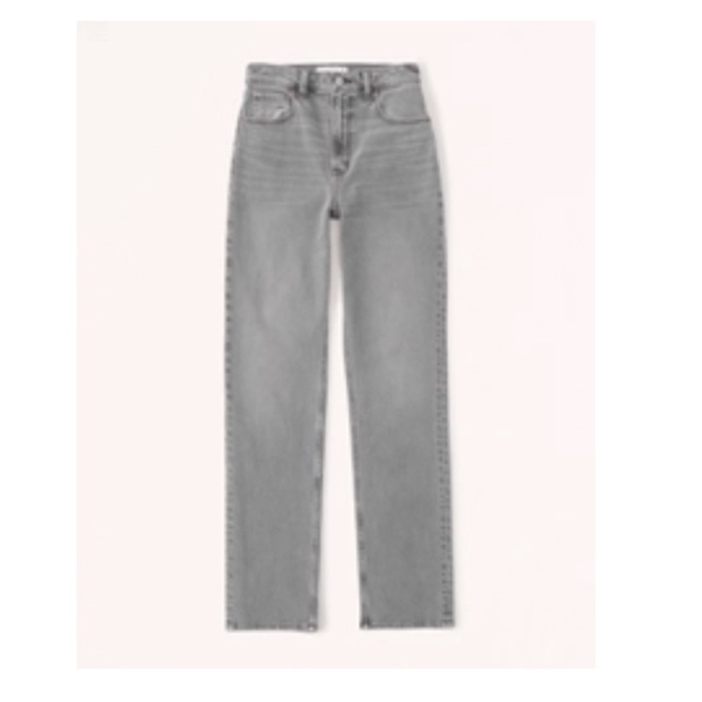 29L (8 Long) Abercrombie & Fitch “Ultra High Rise 90’s straight” Jean in Gray